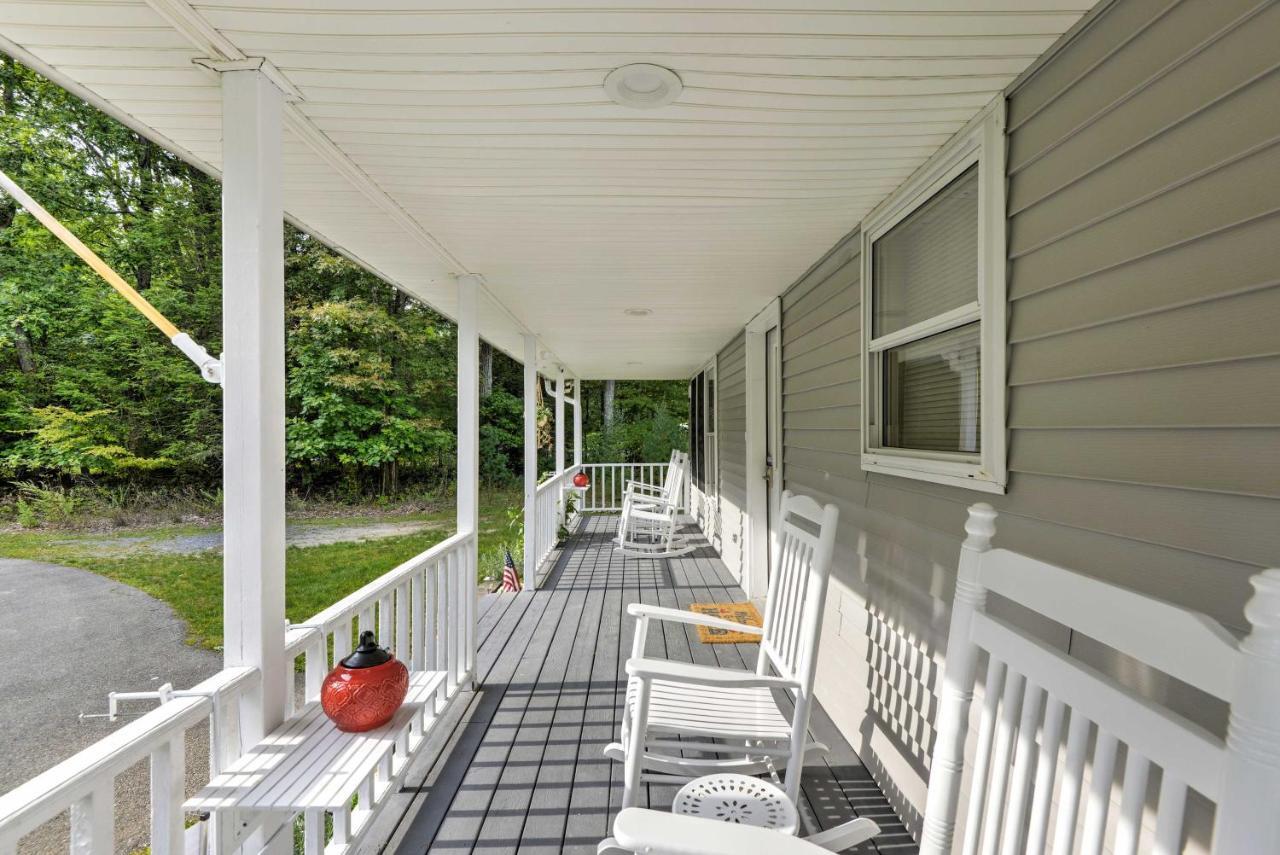 Superb Stroudsburg Home With Seasonal Pool And Deck! Esterno foto
